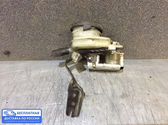 Бачок главного тормозного цилиндра на Honda Civic VIII (4D, 5D)