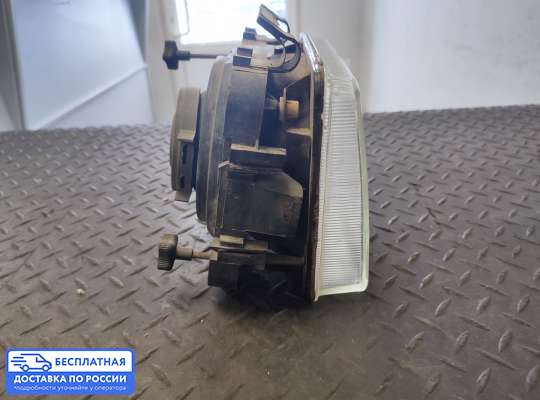 Фара передняя на Opel Corsa B