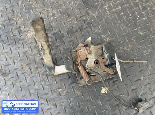 Замок капота на Acura MDX (YD1)