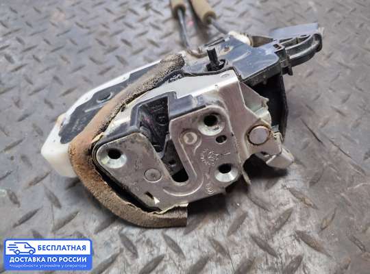 Замок боковой двери на Nissan Teana II (J32)