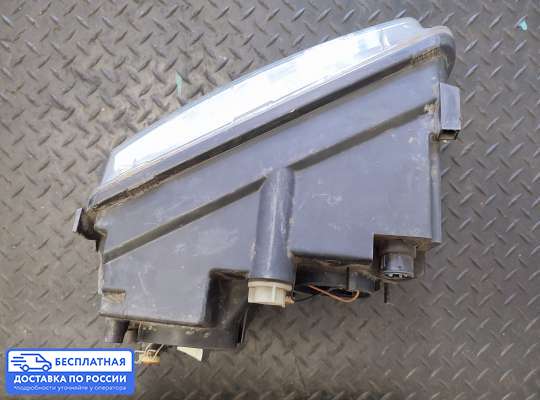 Фара передняя на Volkswagen Passat B5 (3B)