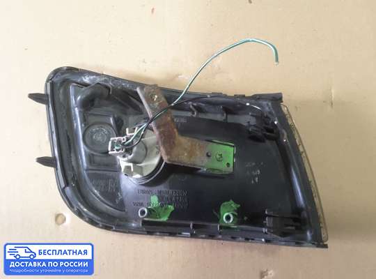 Поворотник передний на Mitsubishi Space Wagon (N3_W, UF)