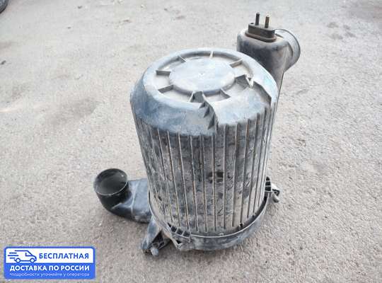 Корпус воздушного фильтра на Volkswagen Transporter T4