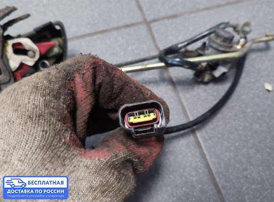 Замок боковой двери на Opel Frontera B