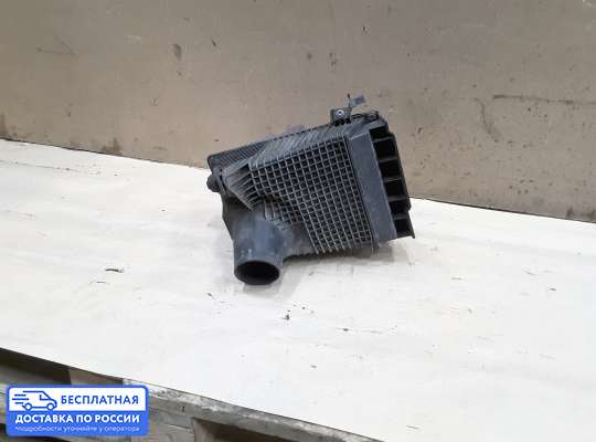 Корпус воздушного фильтра на Renault Scenic II