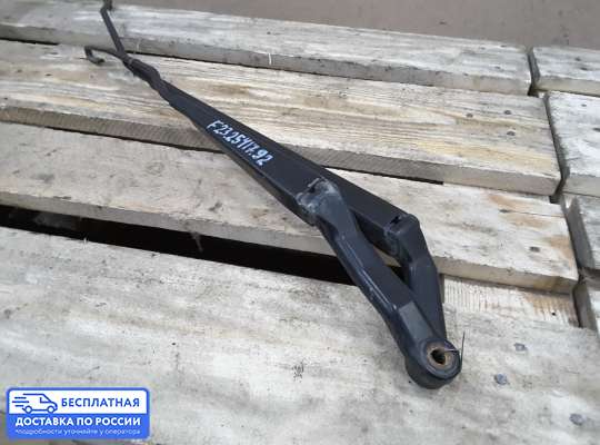 Поводок дворника на Peugeot 206