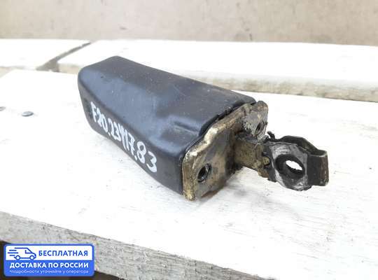 Ограничитель двери на Volkswagen Passat B3 (35i)