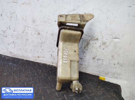 Бачок гидроусилителя на Audi A4 (8D, B5)