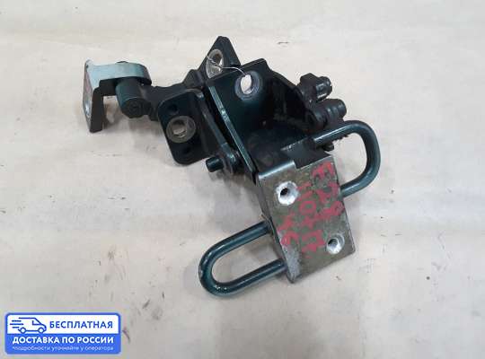 Петля двери на Volkswagen Passat B5 (3B)