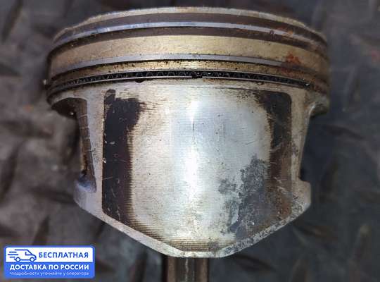 Поршневая группа (поршень, шатун) на Nissan Teana I (J31)