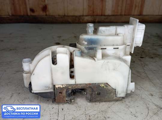 Замок боковой двери на Volkswagen Polo Mk3 (6N/6KV)
