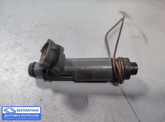 Форсунка топливная на Mazda 323 (BA) 323C/ 323F/ 323S/ 323P