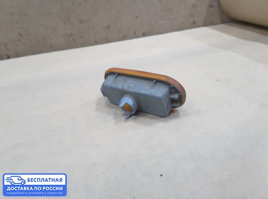 Повторитель поворота в крыло на Volkswagen Passat B5 (3B)