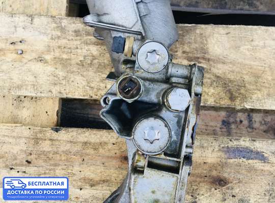 Корпус масляного фильтра на BMW 5 (E60/E61)