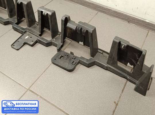 Кронштейн бампера на Ford Kuga II / Escape III
