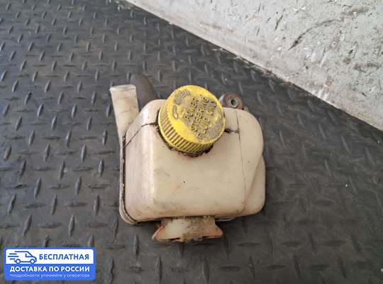 Бачок гидроусилителя на Mazda 323 (BA) 323C/ 323F/ 323S/ 323P