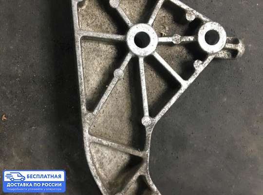 Кронштейн КПП на Opel Zafira A