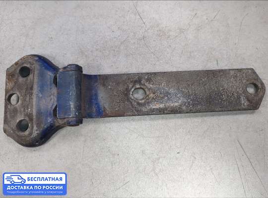 Петля крышки багажника на Nissan Terrano II R20