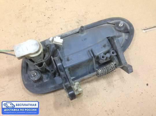 Ручка двери наружная на Mazda 323 (BA) 323C/ 323F/ 323S/ 323P