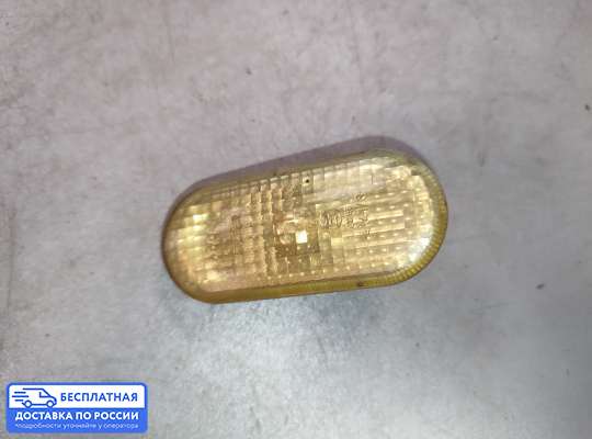 Повторитель поворота в крыло на Volkswagen Golf IV (1J)