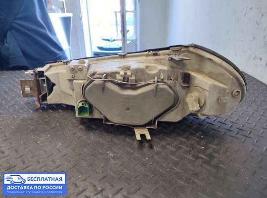 Фара передняя на Ford Mondeo II