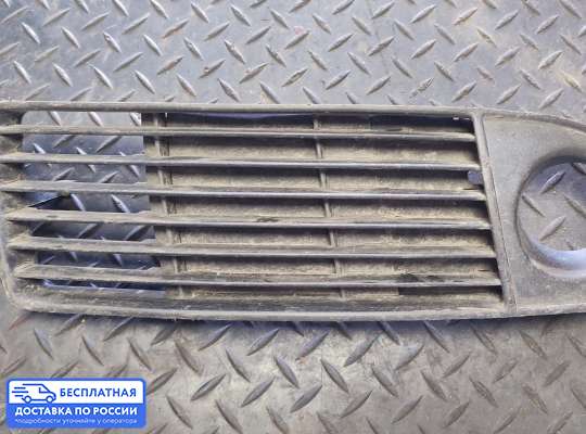 Решетка (заглушка) бампера на Audi A6 (C5)