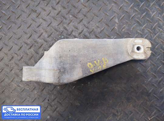 Кронштейн КПП на Opel Vectra B