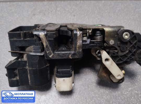 Замок боковой двери на Opel Frontera B