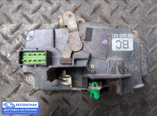 Замок боковой двери на Opel Vectra B