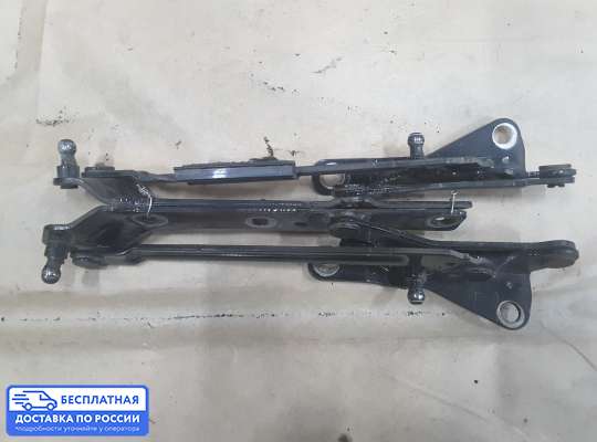 Петля крышки багажника на Ford Focus I