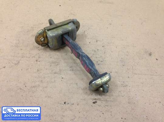 Ограничитель двери на Mitsubishi Carisma