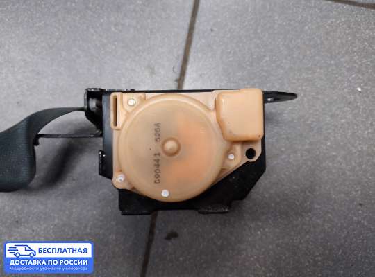 Ремень безопасности на Nissan Teana II (J32)