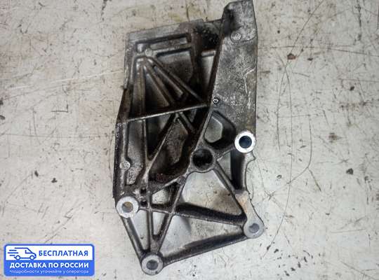 Кронштейн ДВС (лапа) на Volkswagen Polo Mk3 (6N/6KV)