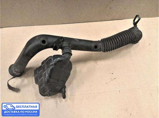 Гофра (патрубок) воздушного фильтра на Nissan Primera (P11)