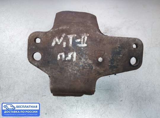 Подушка ДВС на Nissan Terrano I WD21