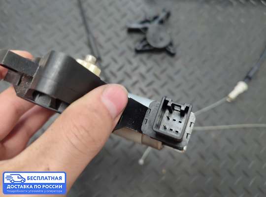 Стеклоподъемник электрический на Mazda 3 I (BK)