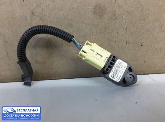 Датчик удара (Airbag) на Toyota Avensis II (T250)