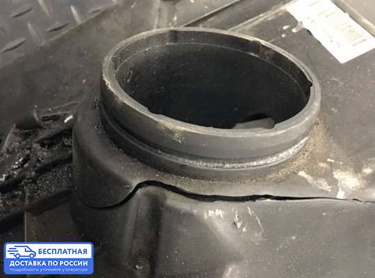 Корпус воздушного фильтра на BMW 3 (E90/E91/E92/E93)