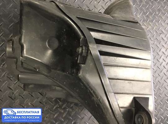 Корпус воздушного фильтра на BMW 3 (E90/E91/E92/E93)
