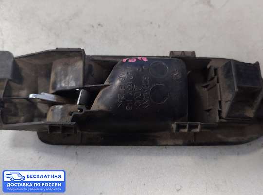 Ручка двери внутренняя на Volkswagen Golf IV (1J)
