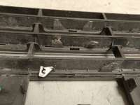 купить Решетка (заглушка) бампера на Volkswagen Touareg II (7P)