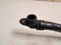 купить Горловина маслозаливная на Mercedes-Benz Vito (W638)