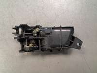 купить Ручка двери внутренняя на Mitsubishi Pajero IV