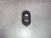 купить Кнопки стеклоподьемника на Ford Focus I