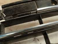 купить Решетка (заглушка) бампера на Volkswagen Touareg II (7P)