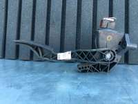 купить Педальный узел (педаль) на Opel Meriva A