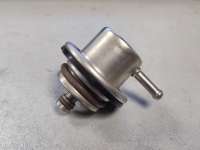 купить Регулятор давления топлива на Opel Frontera B