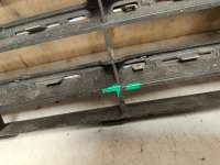 купить Решетка (заглушка) бампера на Volkswagen Touareg II (7P)