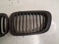 купить Решетка радиатора на BMW 3 (E46)