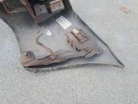 купить Клык (часть) бампера на Opel Frontera B